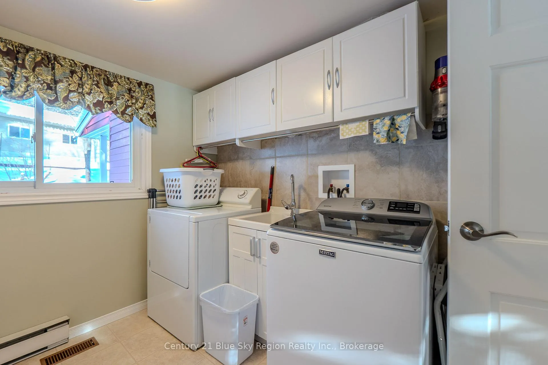Photo 38 of 17 Sunrise Lane, Powassan — HOMEH