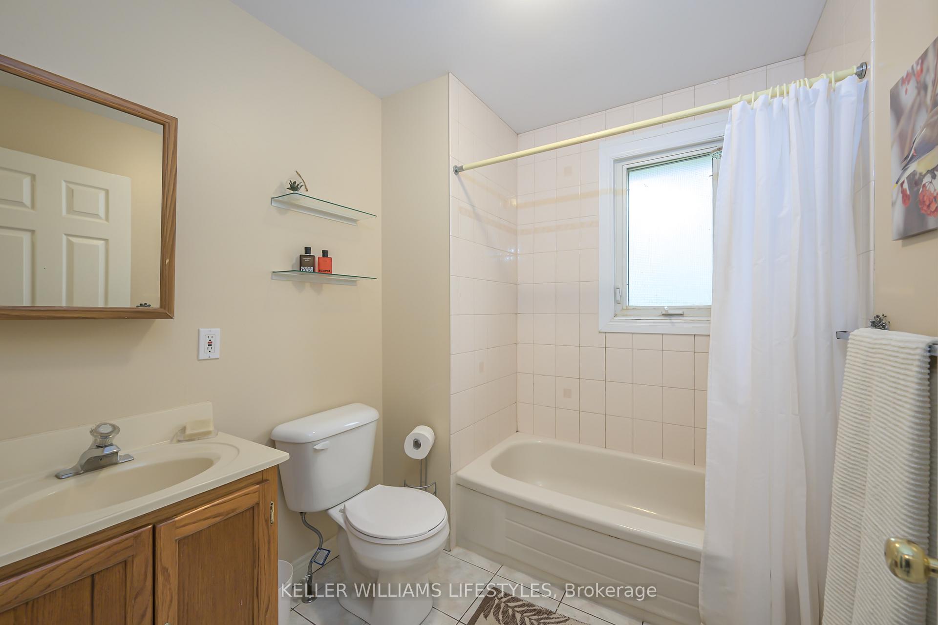 Photo 2 of 217 Centennial Avenue, Central Elgin, Rural Central Elgin — HOMEH