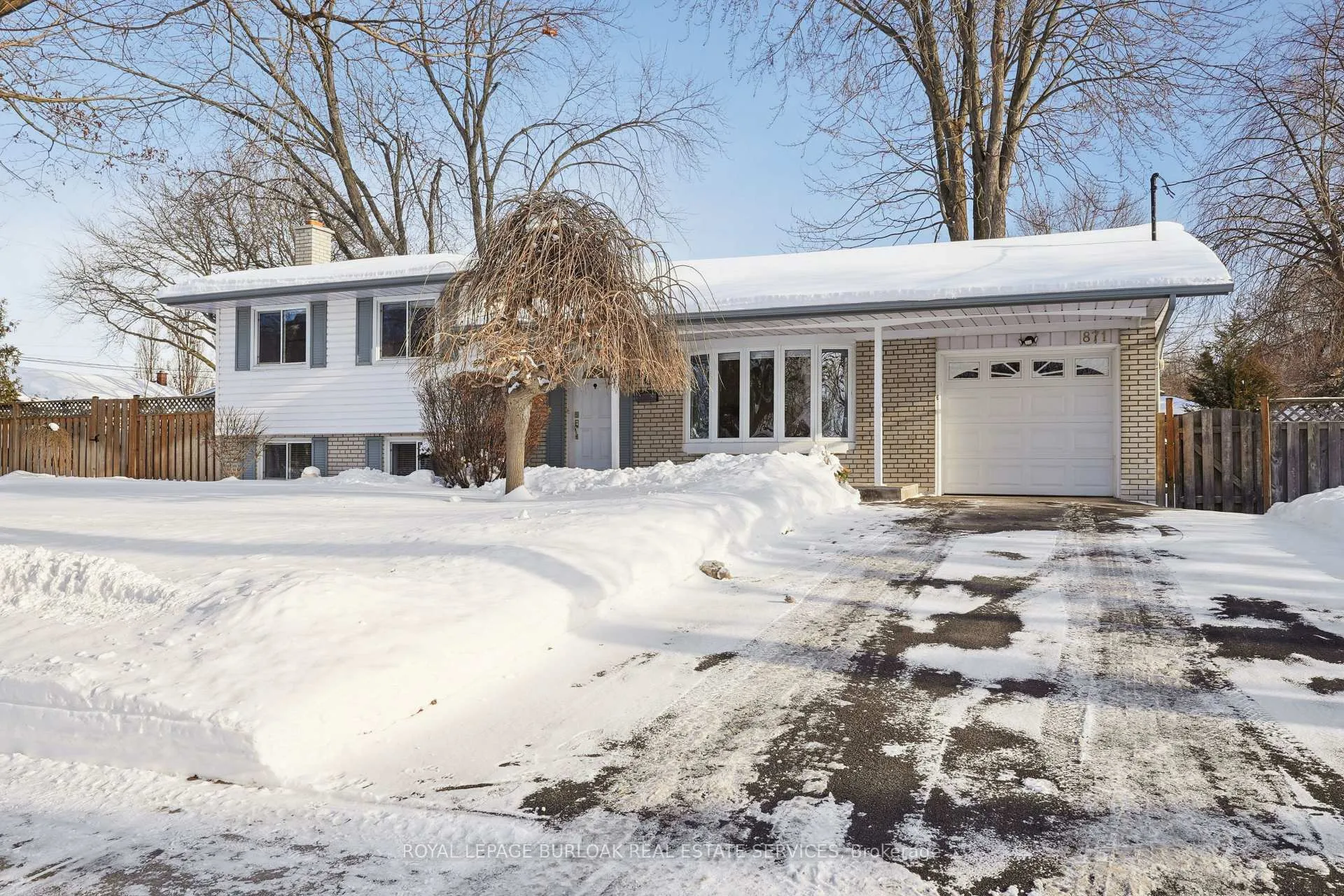 Photo 1 of 871 Francis Road, Burlington, LaSalle — HOMEH