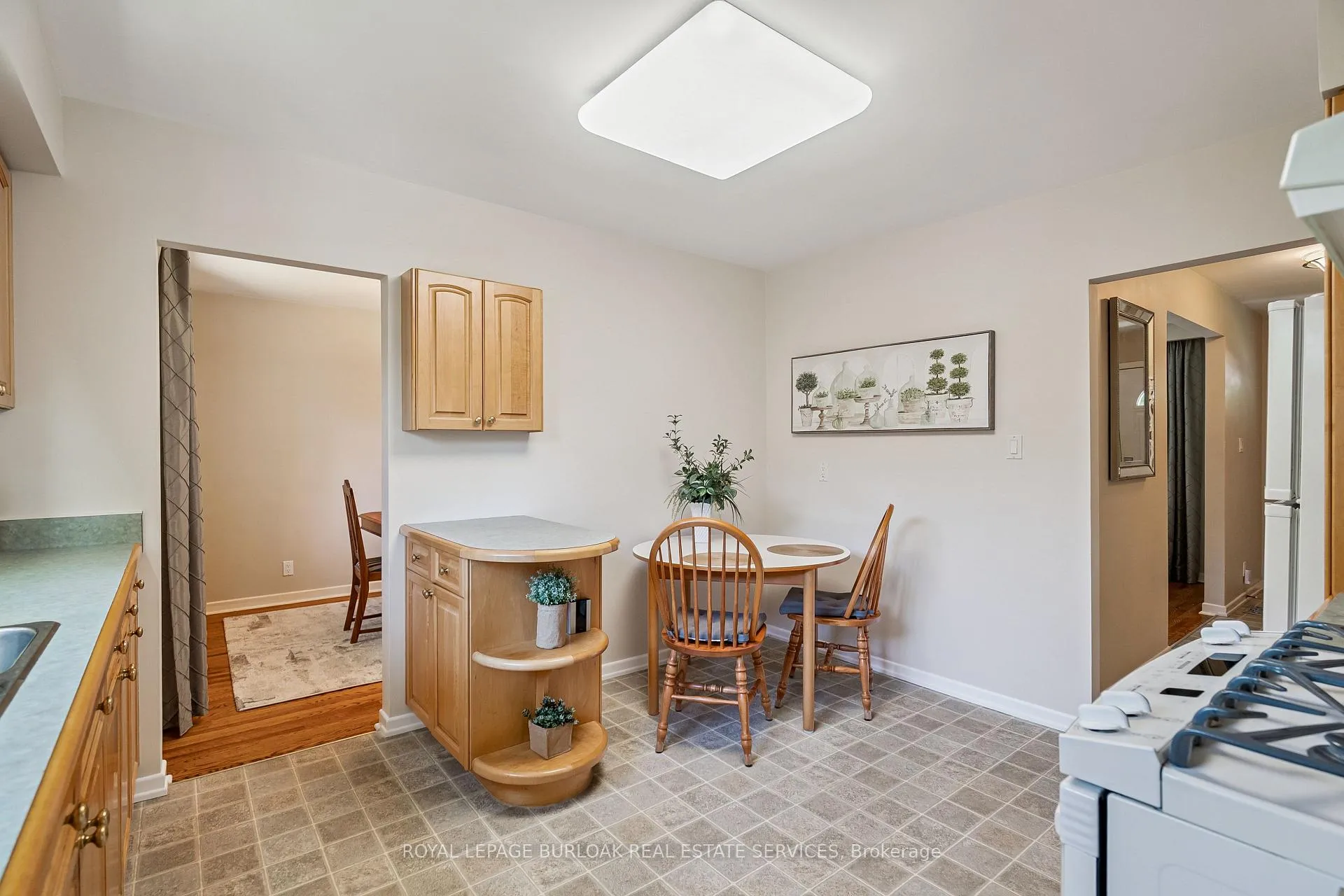 Photo 12 of 871 Francis Road, Burlington, LaSalle — HOMEH