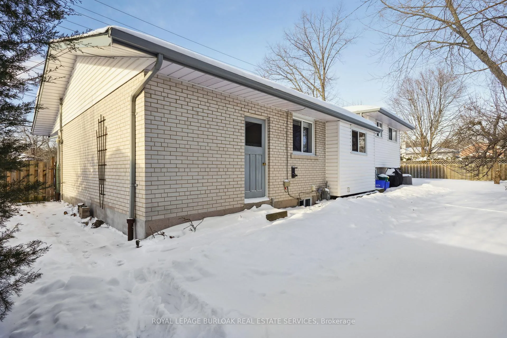 Photo 25 of 871 Francis Road, Burlington, LaSalle — HOMEH