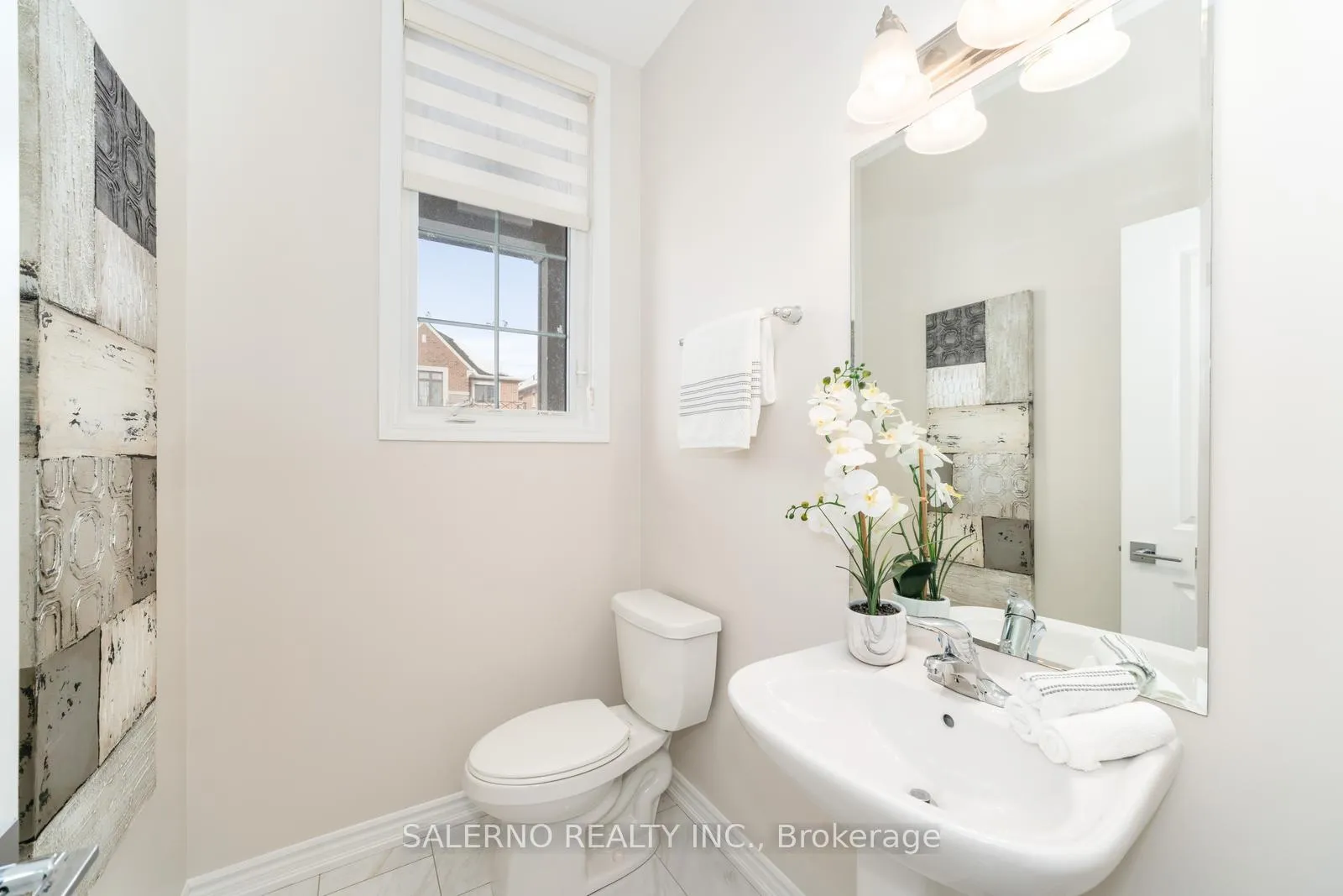 Photo 16 of 37 Chorus Crescent, Vaughan, Kleinburg — HOMEH