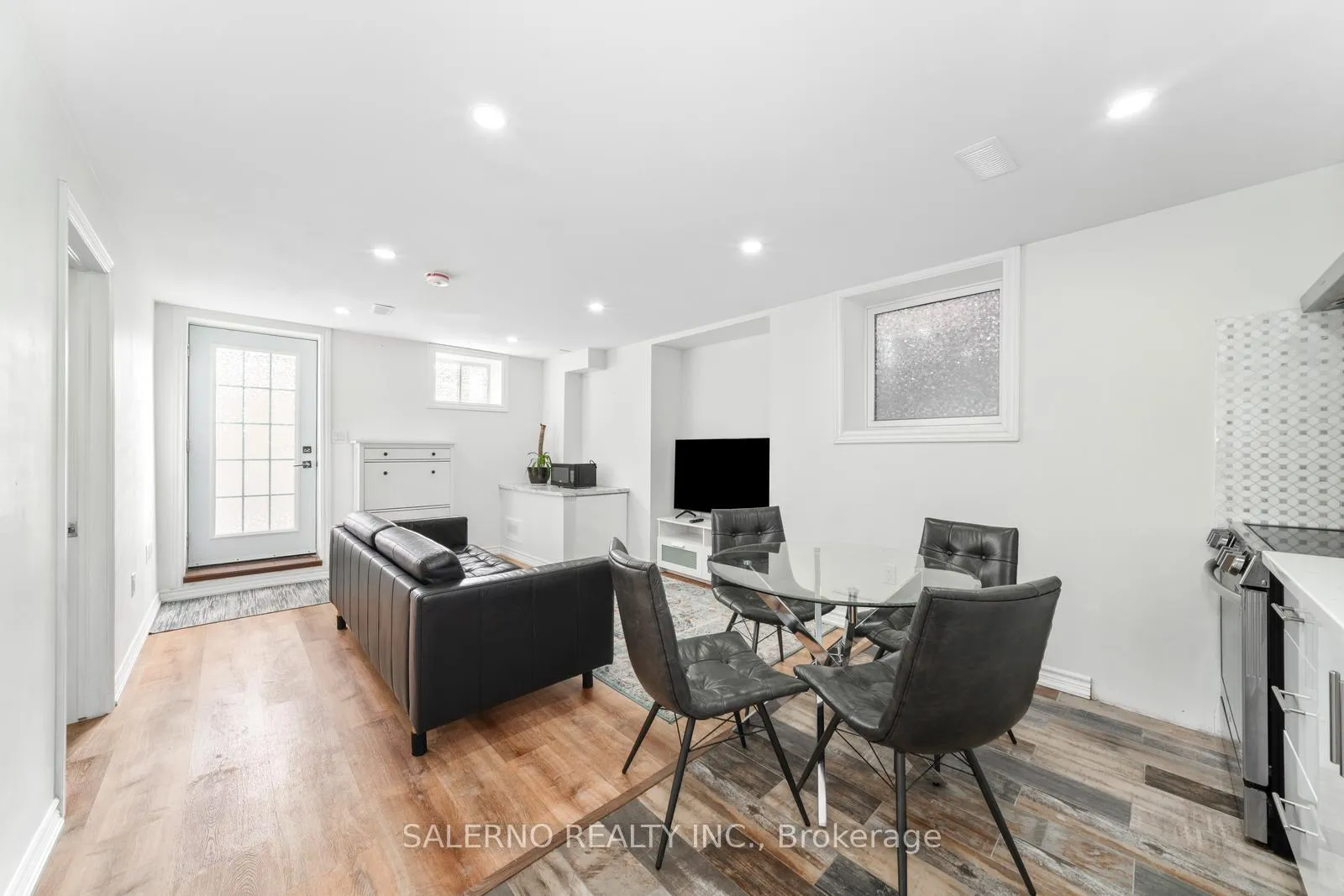Photo 29 of 37 Chorus Crescent, Vaughan, Kleinburg — HOMEH