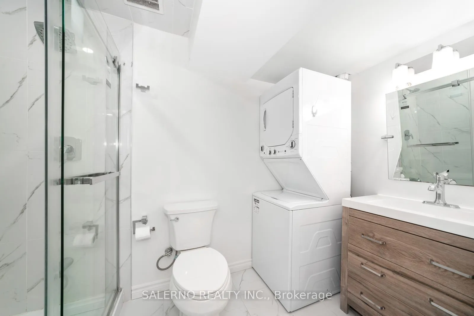 Photo 33 of 37 Chorus Crescent, Vaughan, Kleinburg — HOMEH