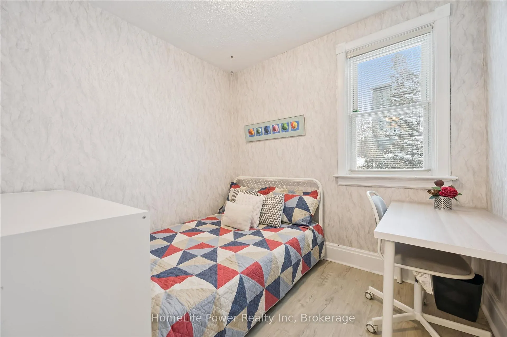 Photo 22 of 36 Linden Avenue, Kitchener — HOMEH