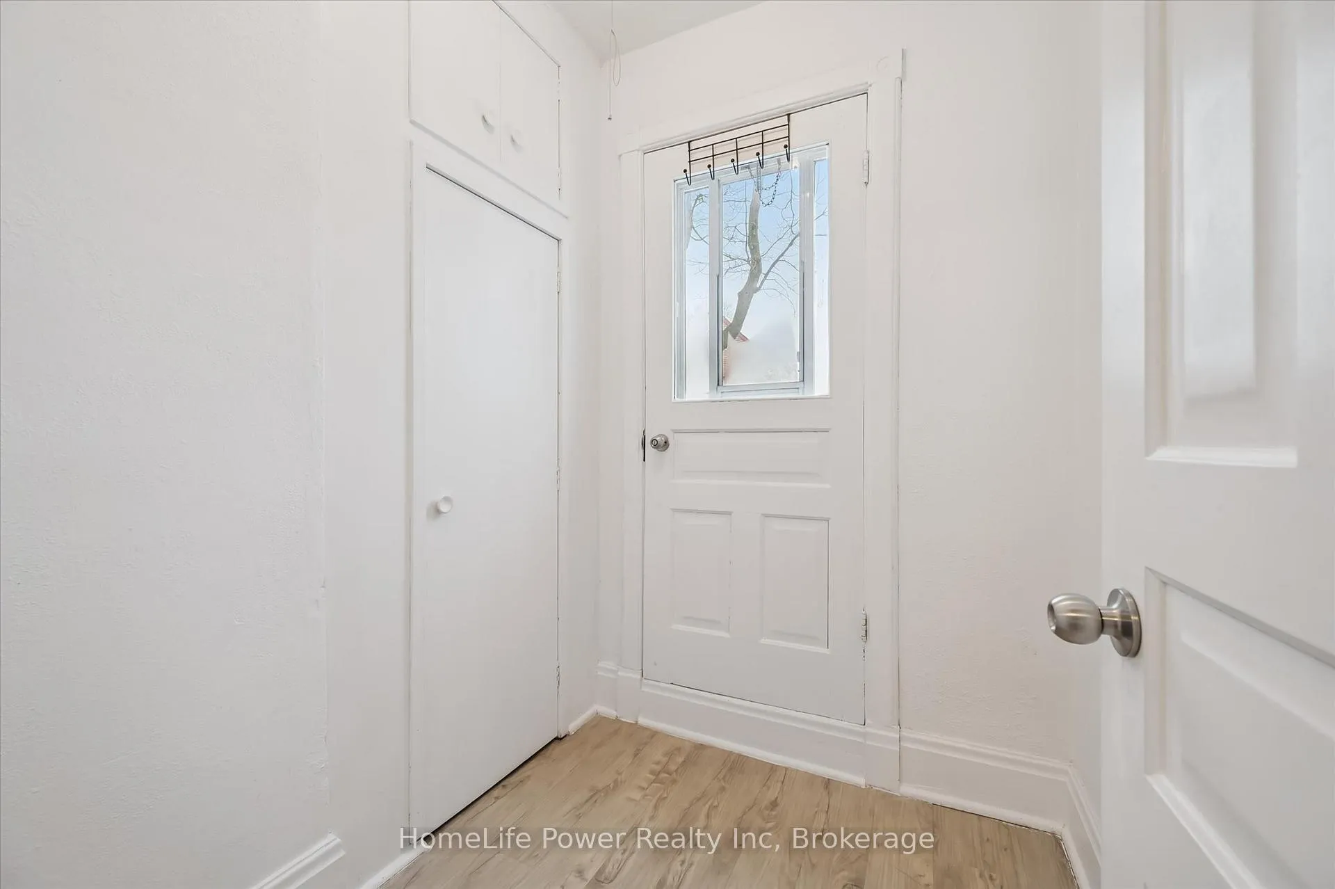Photo 25 of 36 Linden Avenue, Kitchener — HOMEH