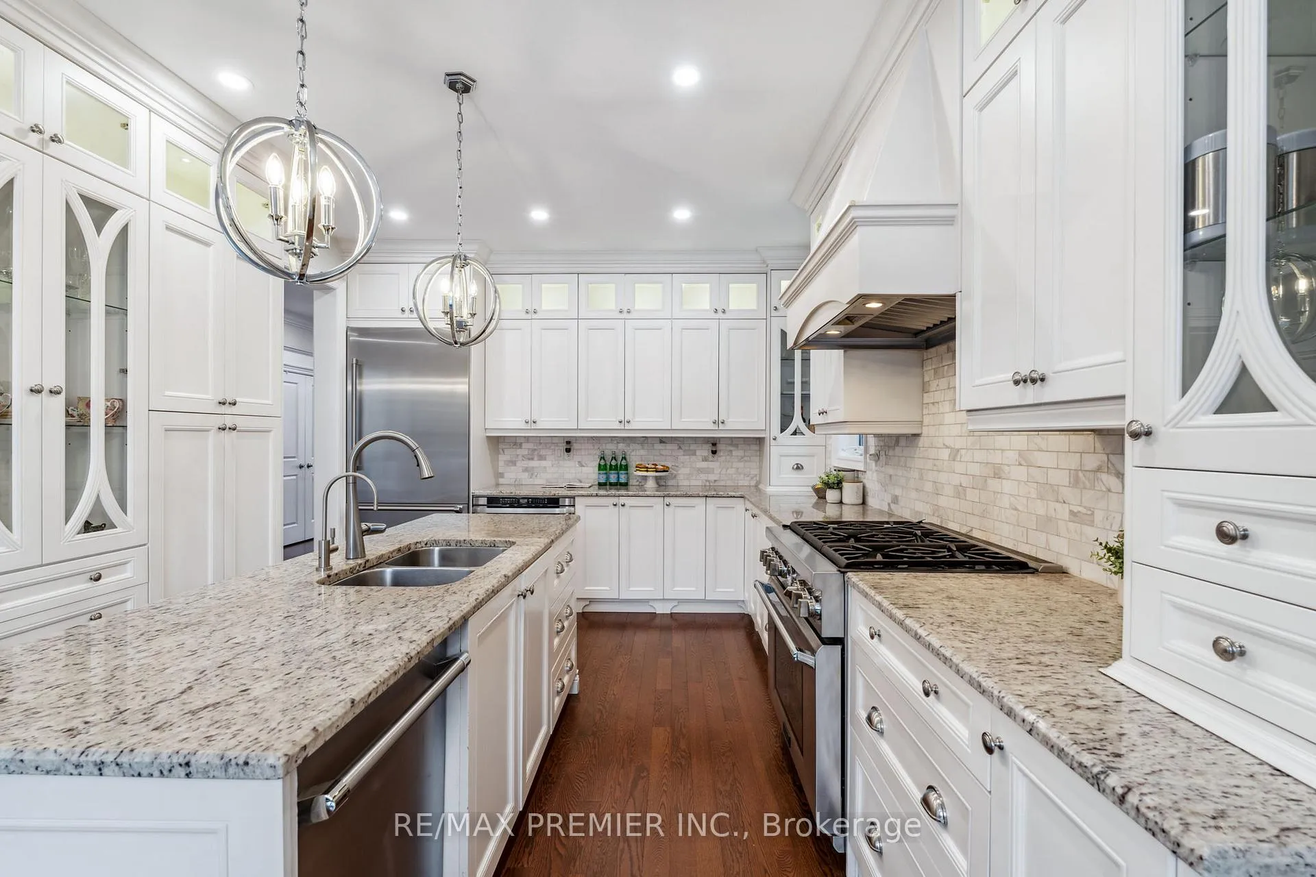 Photo 18 of 8 Heintzman Crescent, Vaughan, Patterson — HOMEH