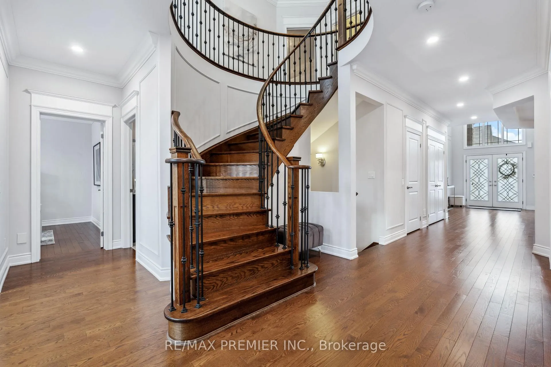 Photo 22 of 8 Heintzman Crescent, Vaughan, Patterson — HOMEH