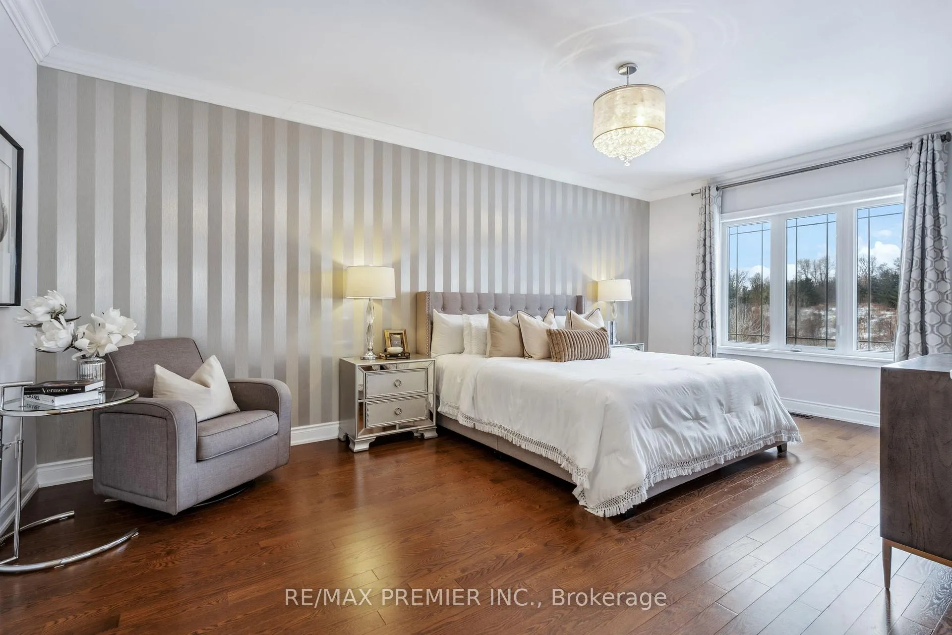 Photo 24 of 8 Heintzman Crescent, Vaughan, Patterson — HOMEH