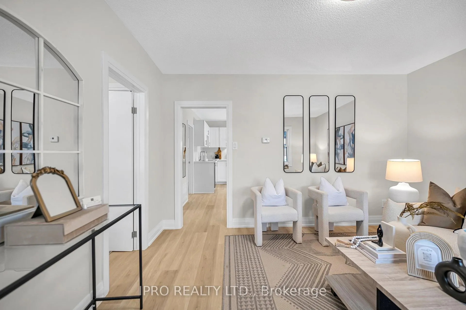 Photo 3 of 260 Annis Street, Oshawa, Lakeview — HOMEH