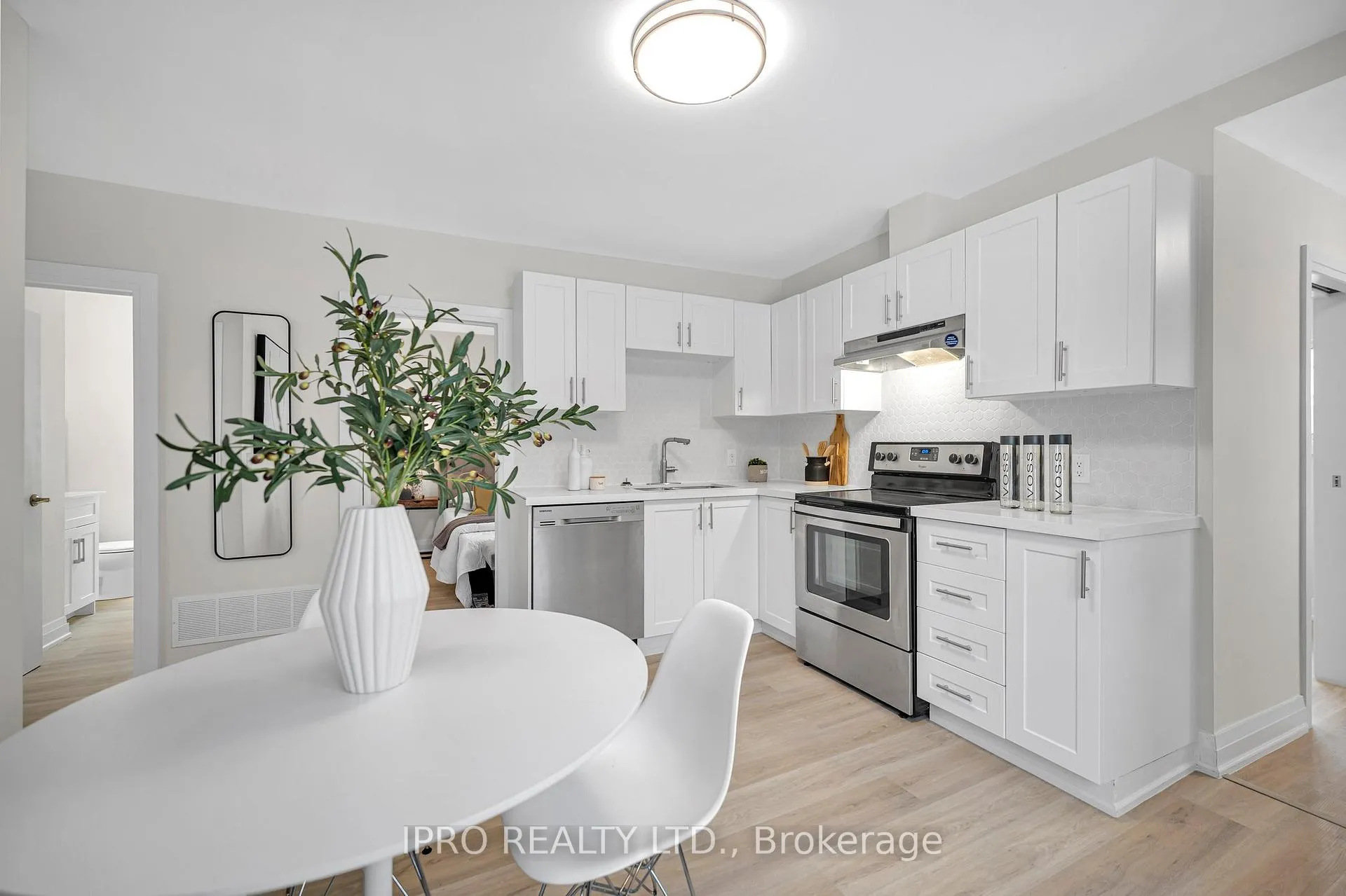 Photo 13 of 260 Annis Street, Oshawa, Lakeview — HOMEH