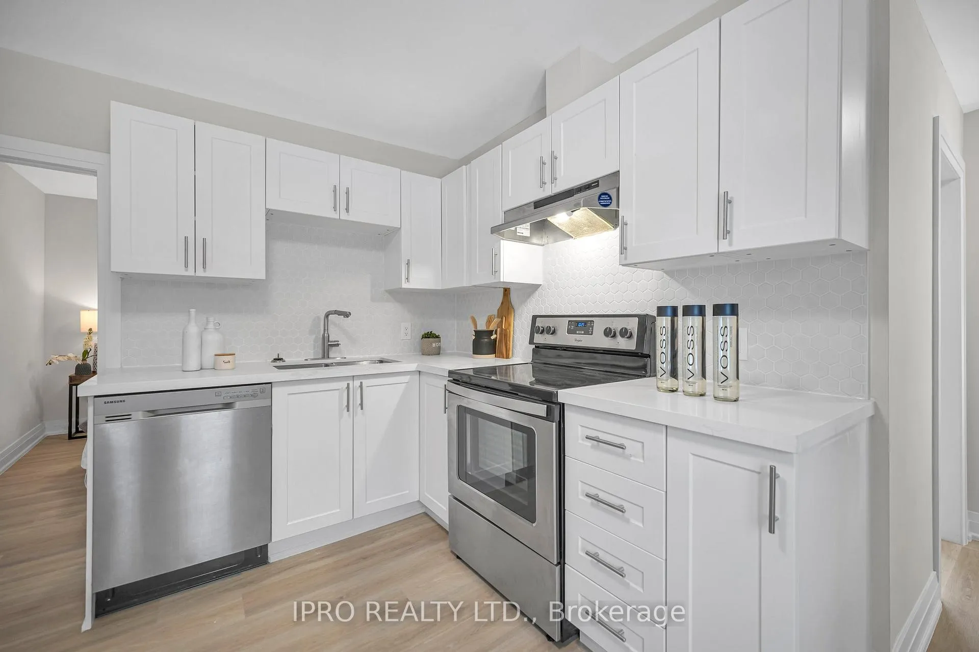 Photo 15 of 260 Annis Street, Oshawa, Lakeview — HOMEH