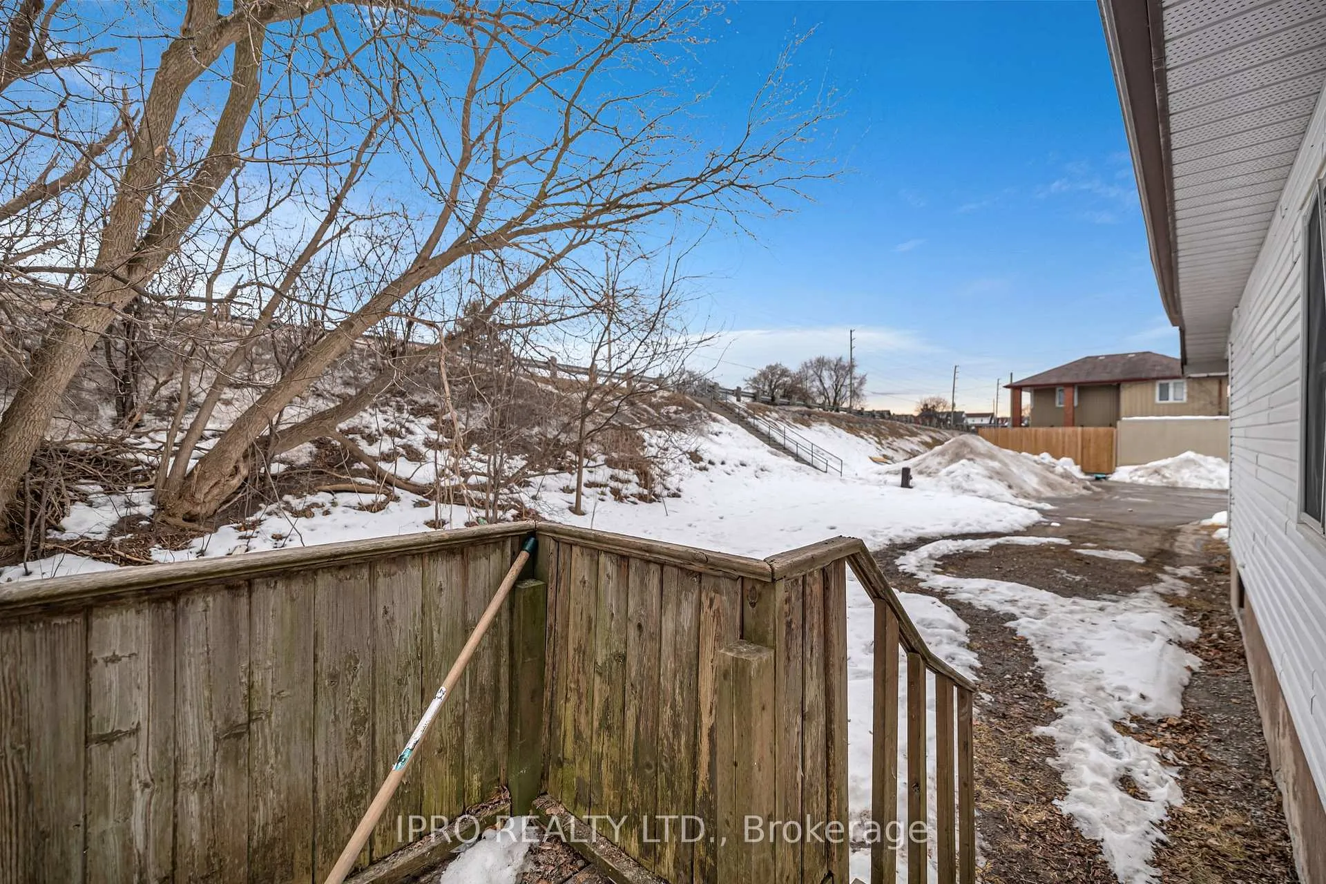 Photo 24 of 260 Annis Street, Oshawa, Lakeview — HOMEH