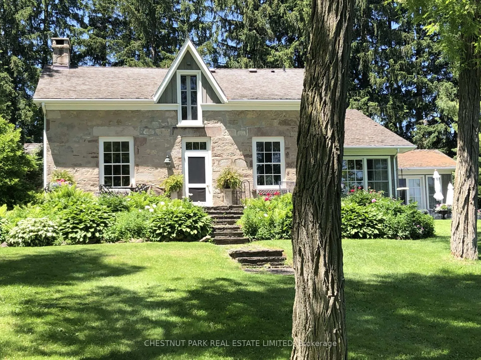 Photo 4 of 16261 Shaws Creek Road, Caledon, Rural Caledon — HOMEH