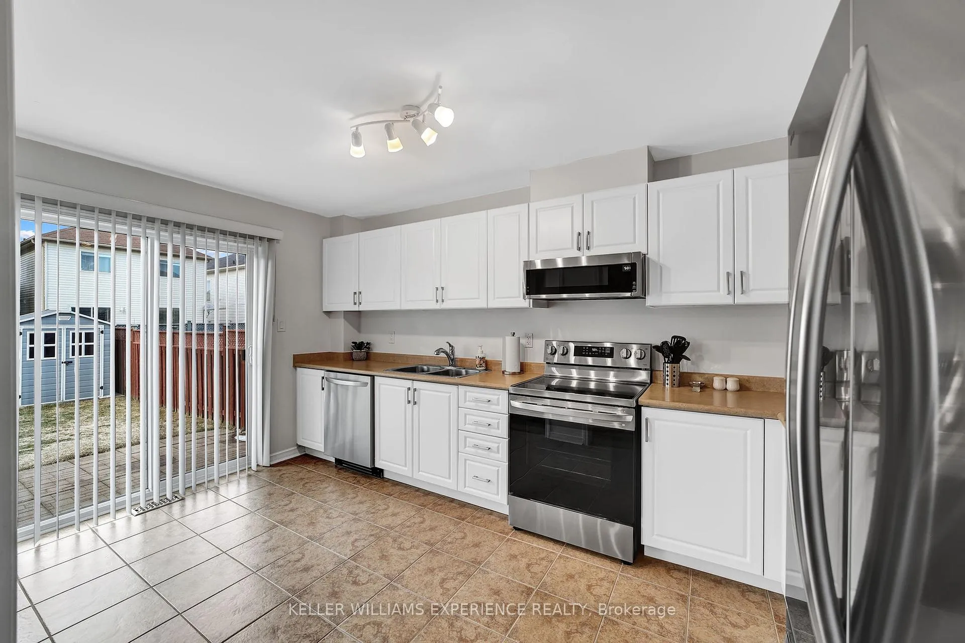 Photo 16 of 105 Stonemount Crescent, Essa, Angus — HOMEH