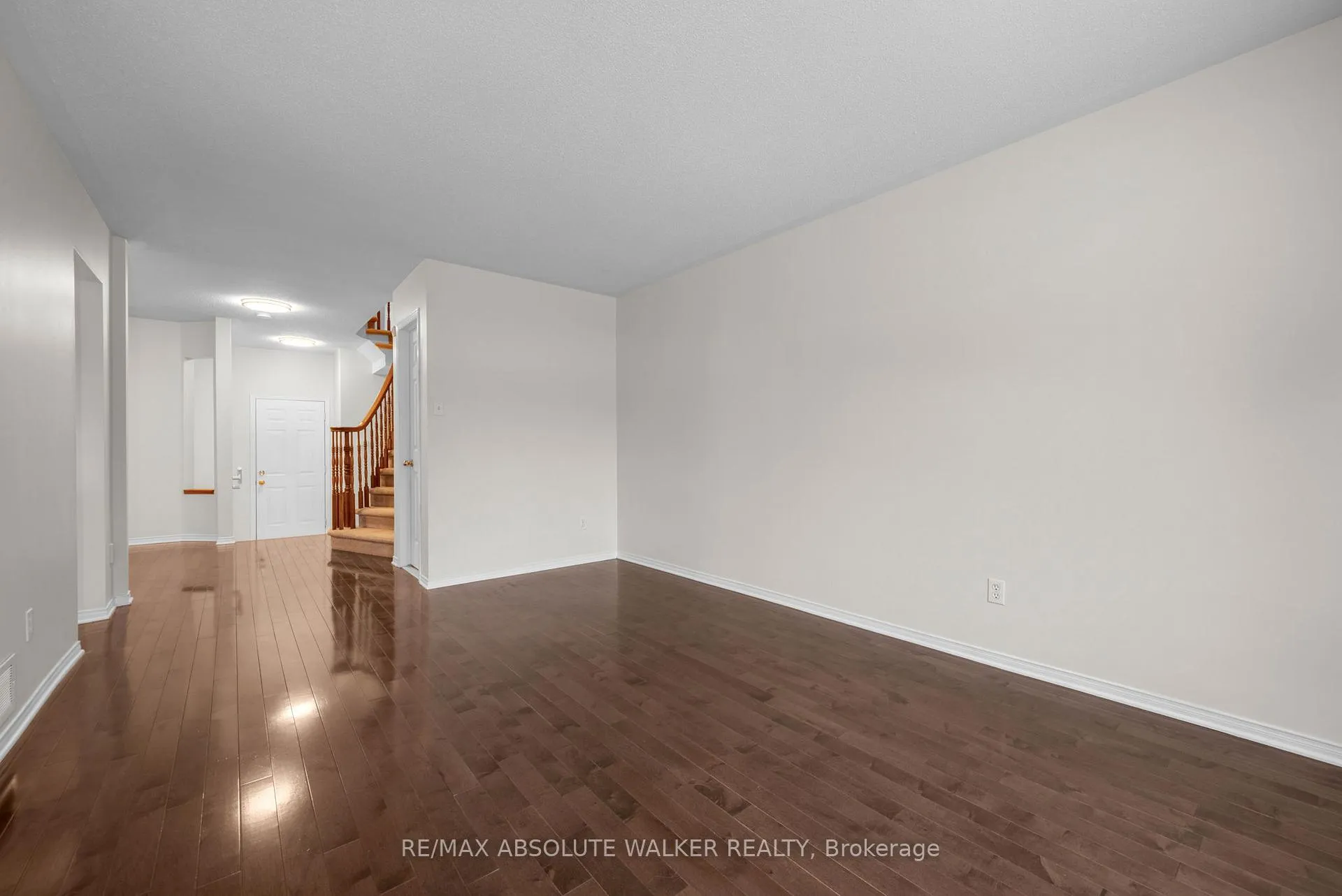 Photo 8 of 246 Mountshannon Drive, Ottawa, Barrhaven - Longfields — HOMEH