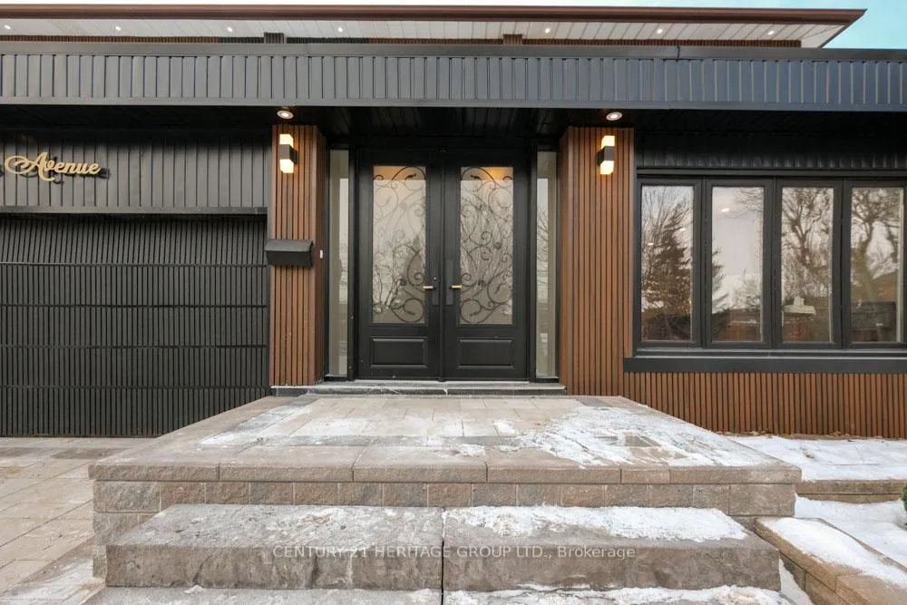 Photo 2 of 110 Jules Avenue, Vaughan, East Woodbridge — HOMEH