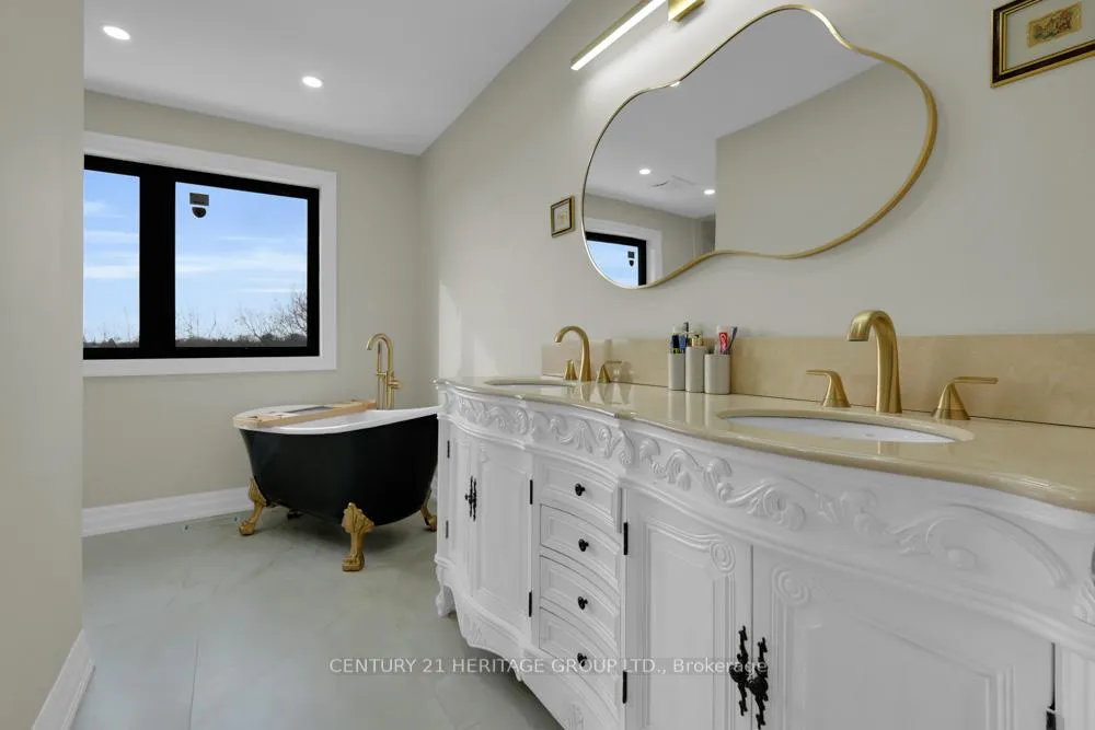 Photo 23 of 110 Jules Avenue, Vaughan, East Woodbridge — HOMEH