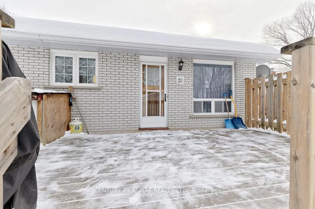 Photo 5 of 23 Park Drive, Petawawa — HOMEH
