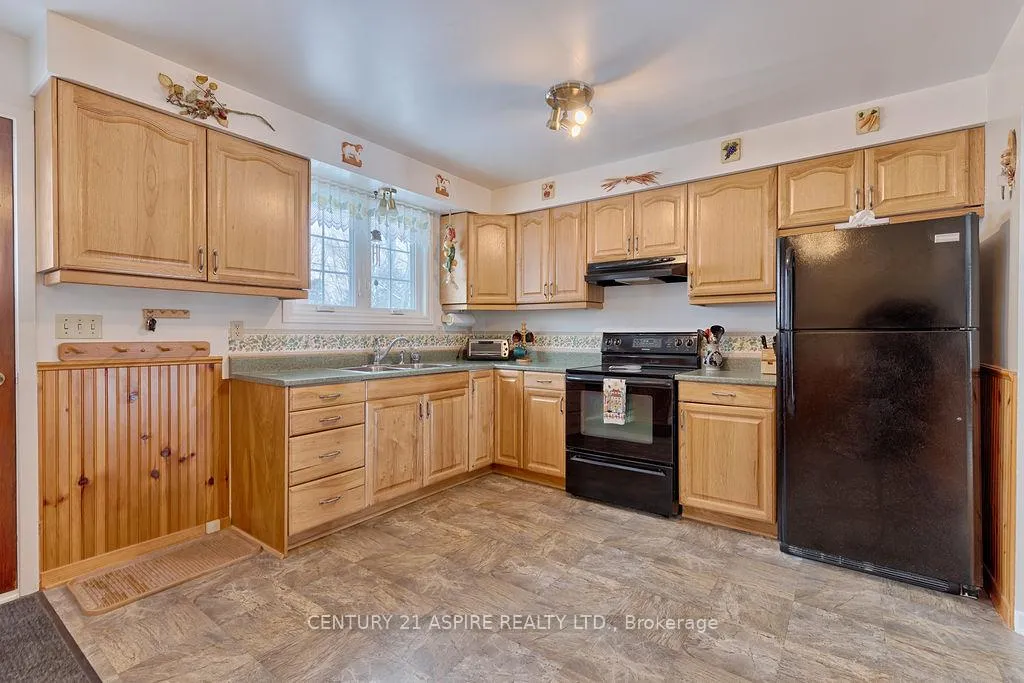 Photo 12 of 23 Park Drive, Petawawa — HOMEH