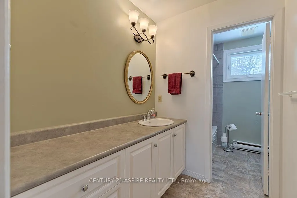 Photo 16 of 23 Park Drive, Petawawa — HOMEH
