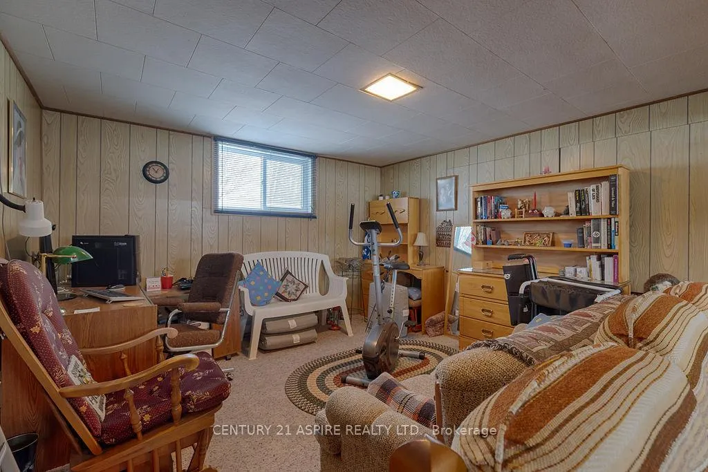Photo 25 of 23 Park Drive, Petawawa — HOMEH