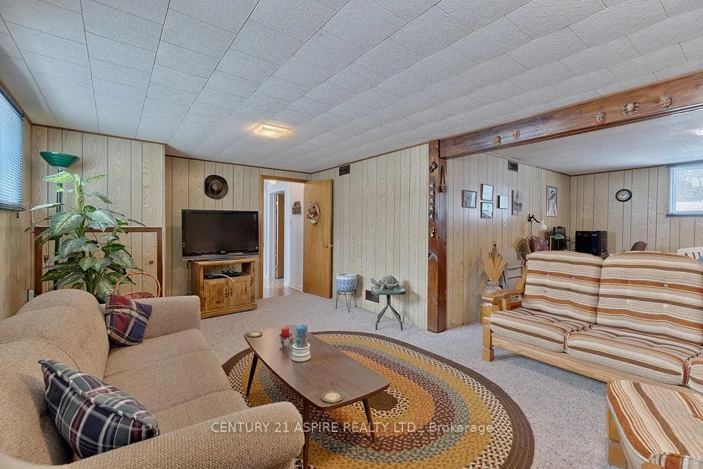 Photo 26 of 23 Park Drive, Petawawa — HOMEH
