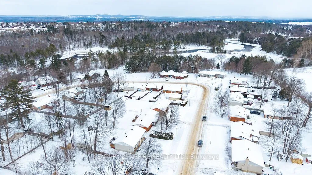 Photo 37 of 23 Park Drive, Petawawa — HOMEH