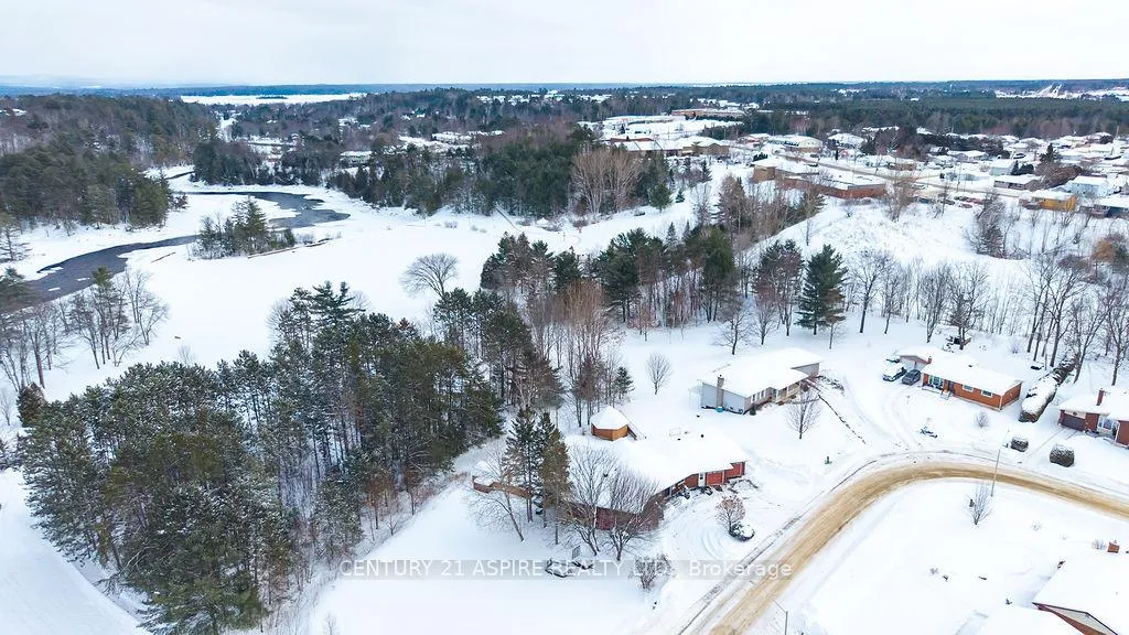 Photo 40 of 23 Park Drive, Petawawa — HOMEH