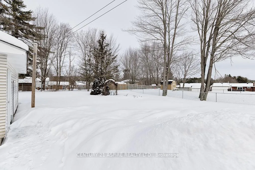 Photo 43 of 23 Park Drive, Petawawa — HOMEH