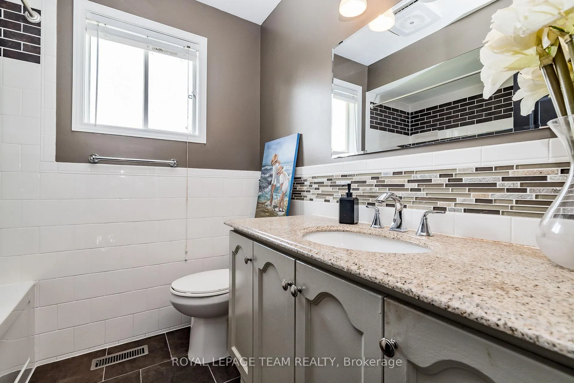 Photo 26 of 87 Beechfern Drive, Ottawa, Stittsville (Central) — HOMEH