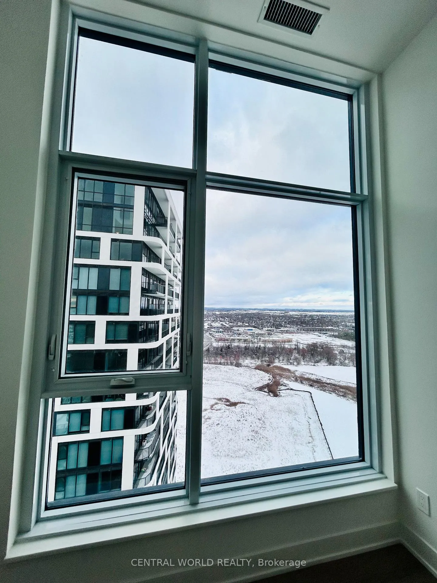 Photo 8 of Unit PH04, 38 Andre De Grasse Street, Markham, Unionville — HOMEH