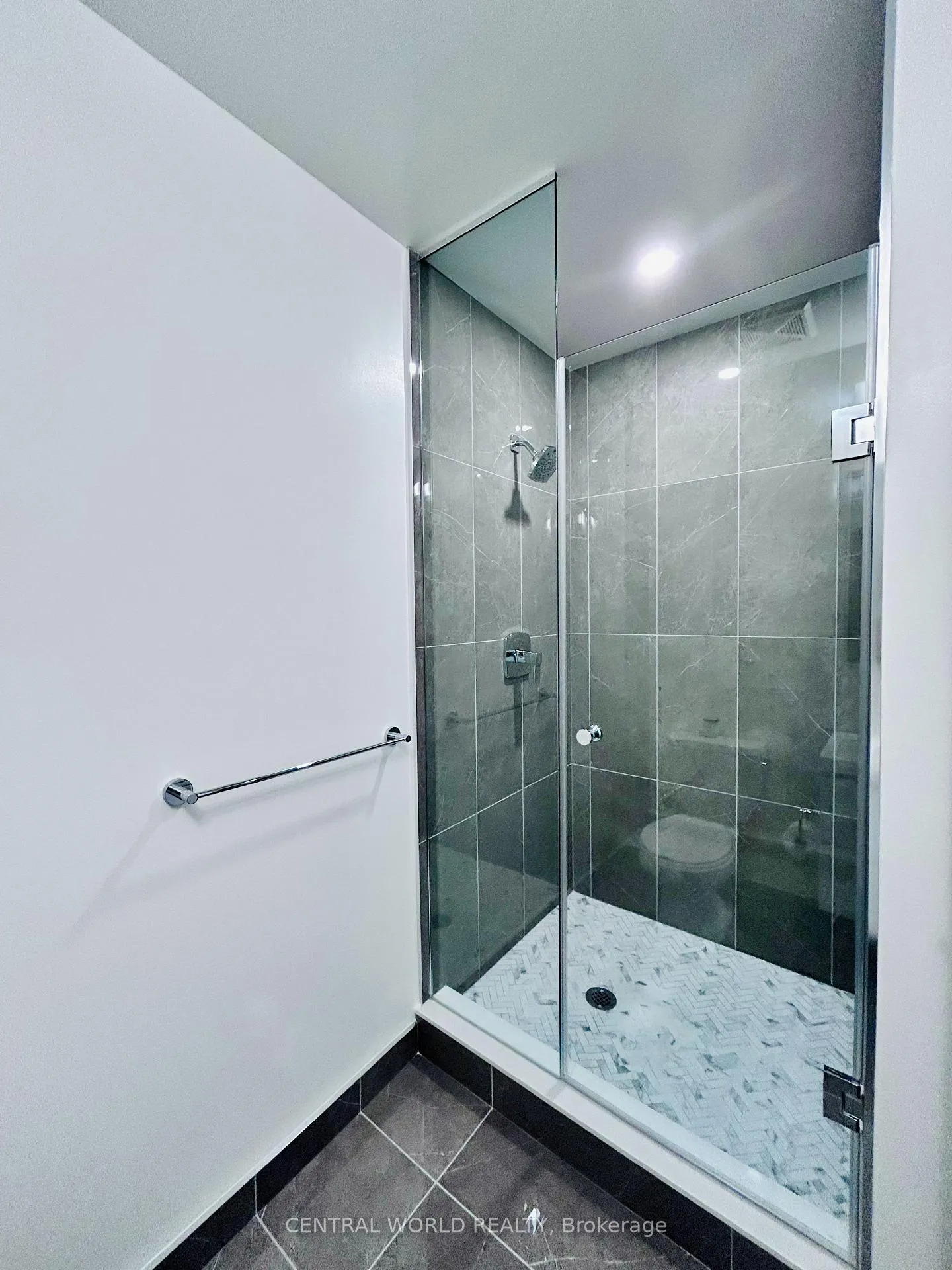 Photo 18 of Unit PH04, 38 Andre De Grasse Street, Markham, Unionville — HOMEH