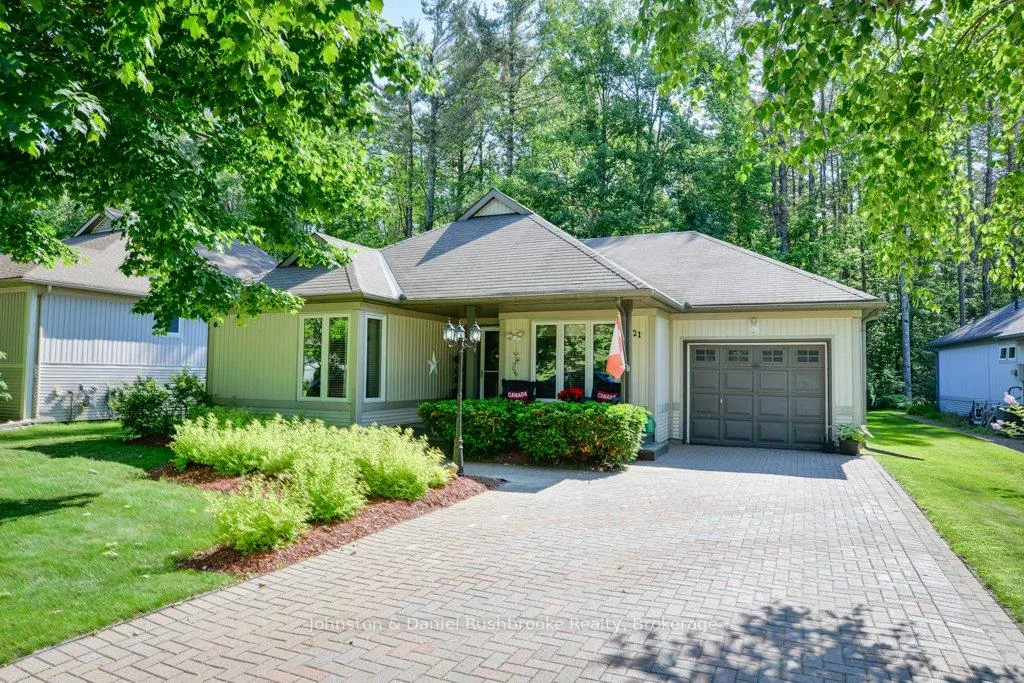 Photo 1 of 21 Pineridge Gate E, Gravenhurst, Wood (Gravenhurst) — HOMEH