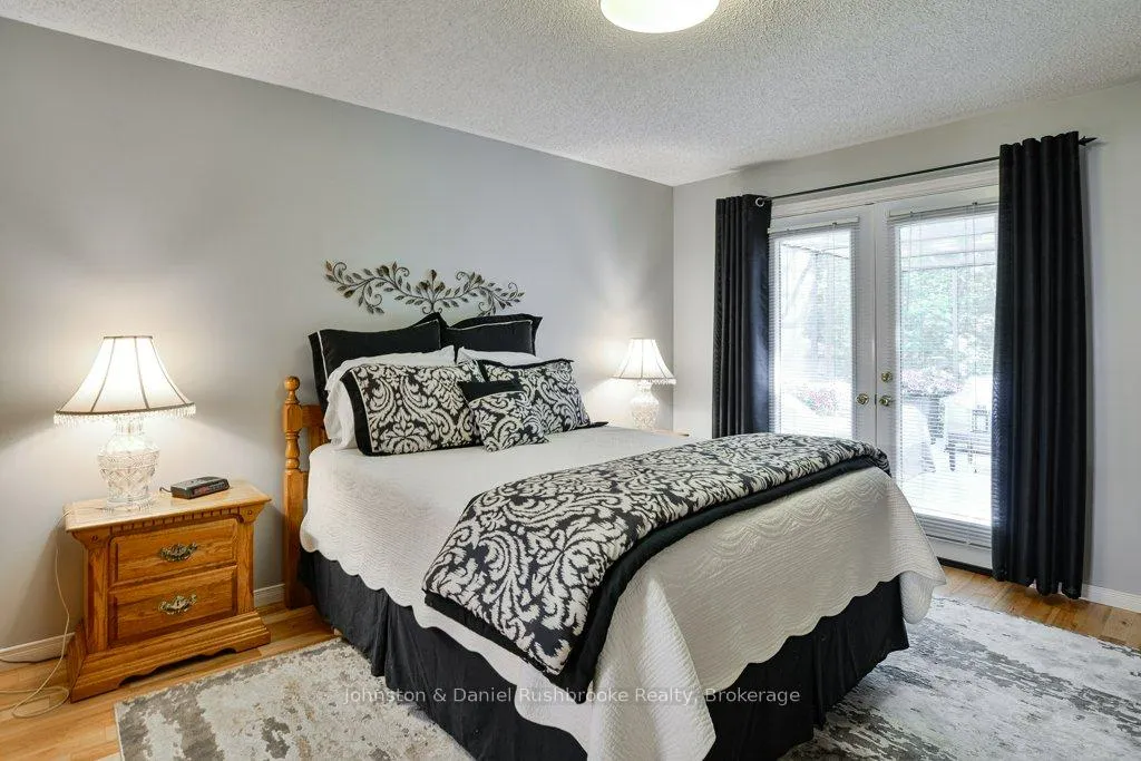 Photo 15 of 21 Pineridge Gate E, Gravenhurst, Wood (Gravenhurst) — HOMEH