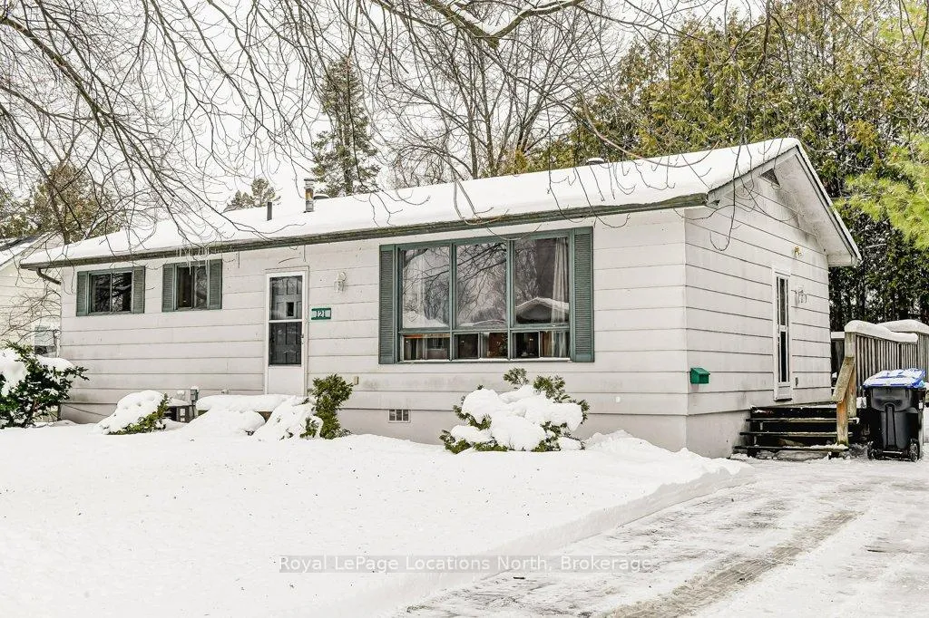 Photo 2 of 121 Niagara Street, Collingwood — HOMEH