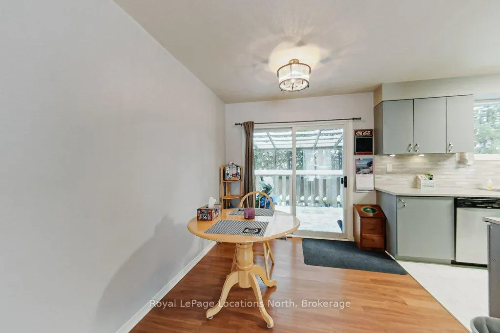 Photo 7 of 121 Niagara Street, Collingwood — HOMEH