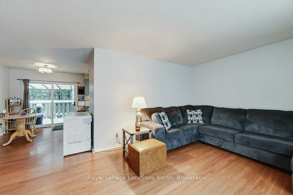 Photo 9 of 121 Niagara Street, Collingwood — HOMEH