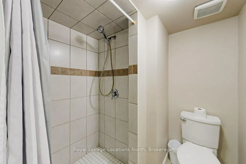 Photo 21 of 121 Niagara Street, Collingwood — HOMEH