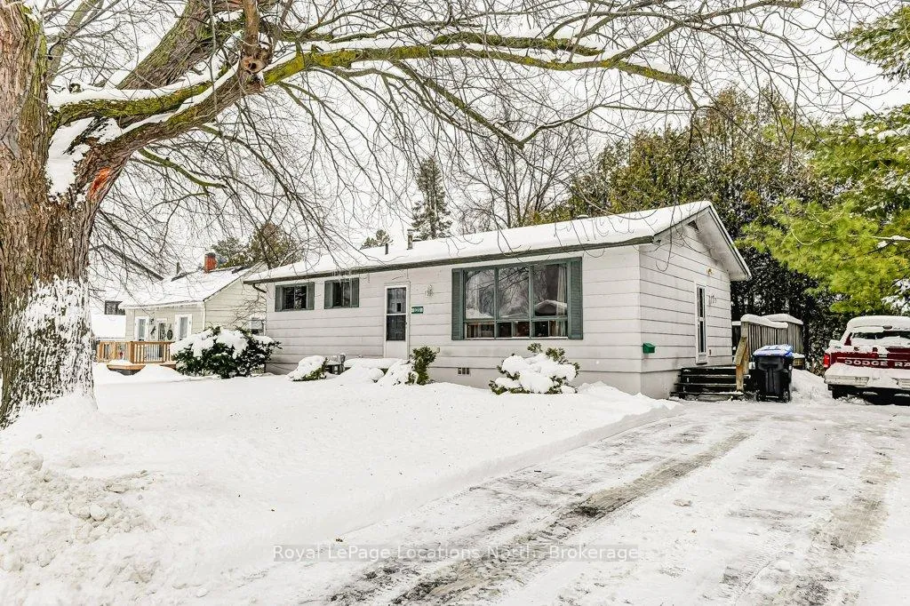 Photo 24 of 121 Niagara Street, Collingwood — HOMEH