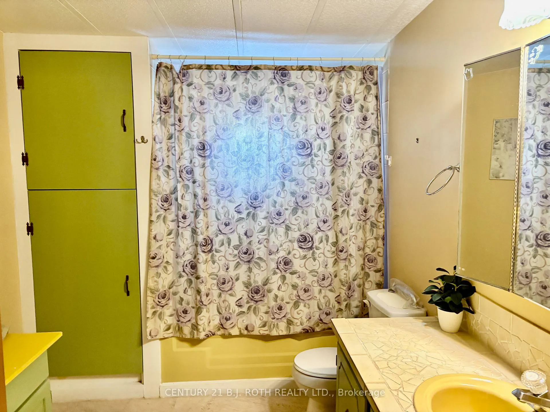 Photo 18 of 20 Shamrock Crescent, Essa, Rural Essa — HOMEH