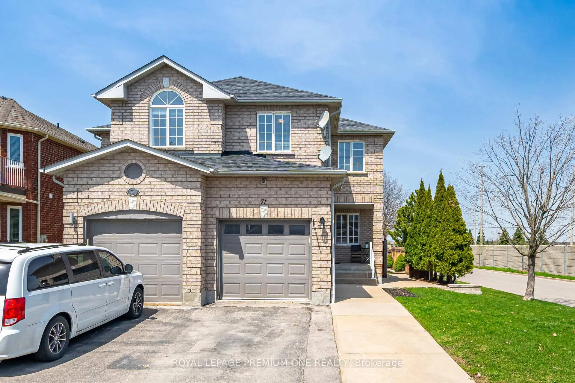 Photo 1 of 71 Archbury Circle, Caledon, Bolton East — HOMEH