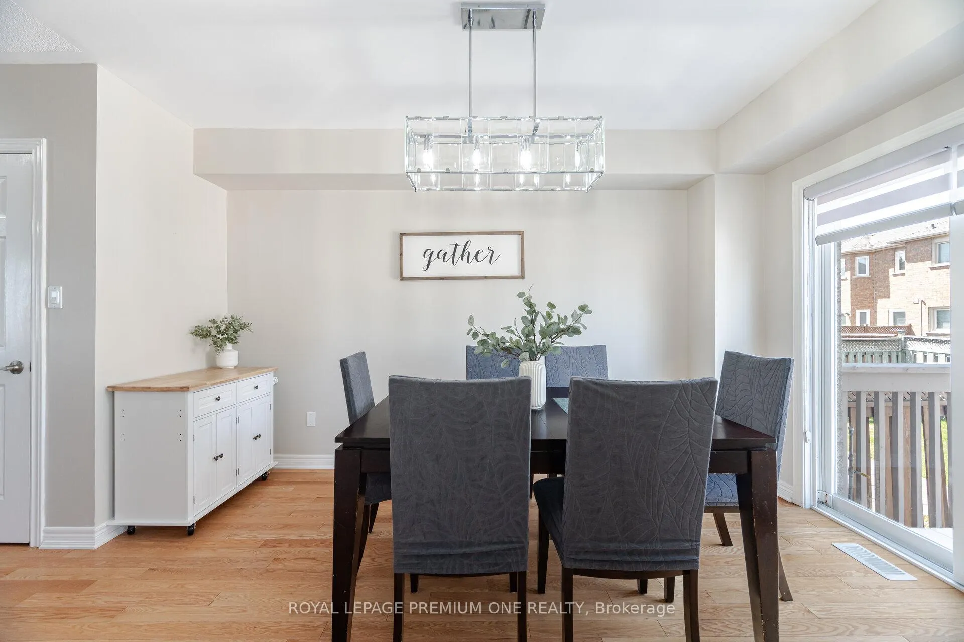 Photo 10 of 71 Archbury Circle, Caledon, Bolton East — HOMEH