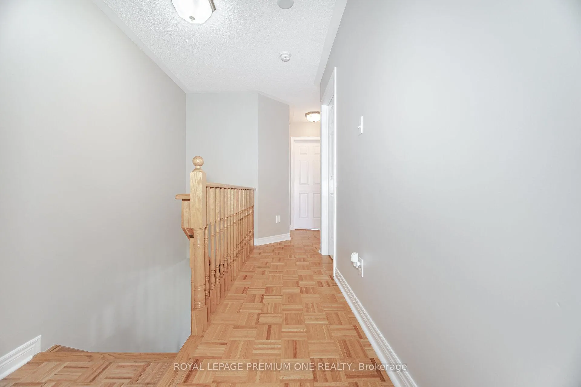 Photo 20 of 71 Archbury Circle, Caledon, Bolton East — HOMEH