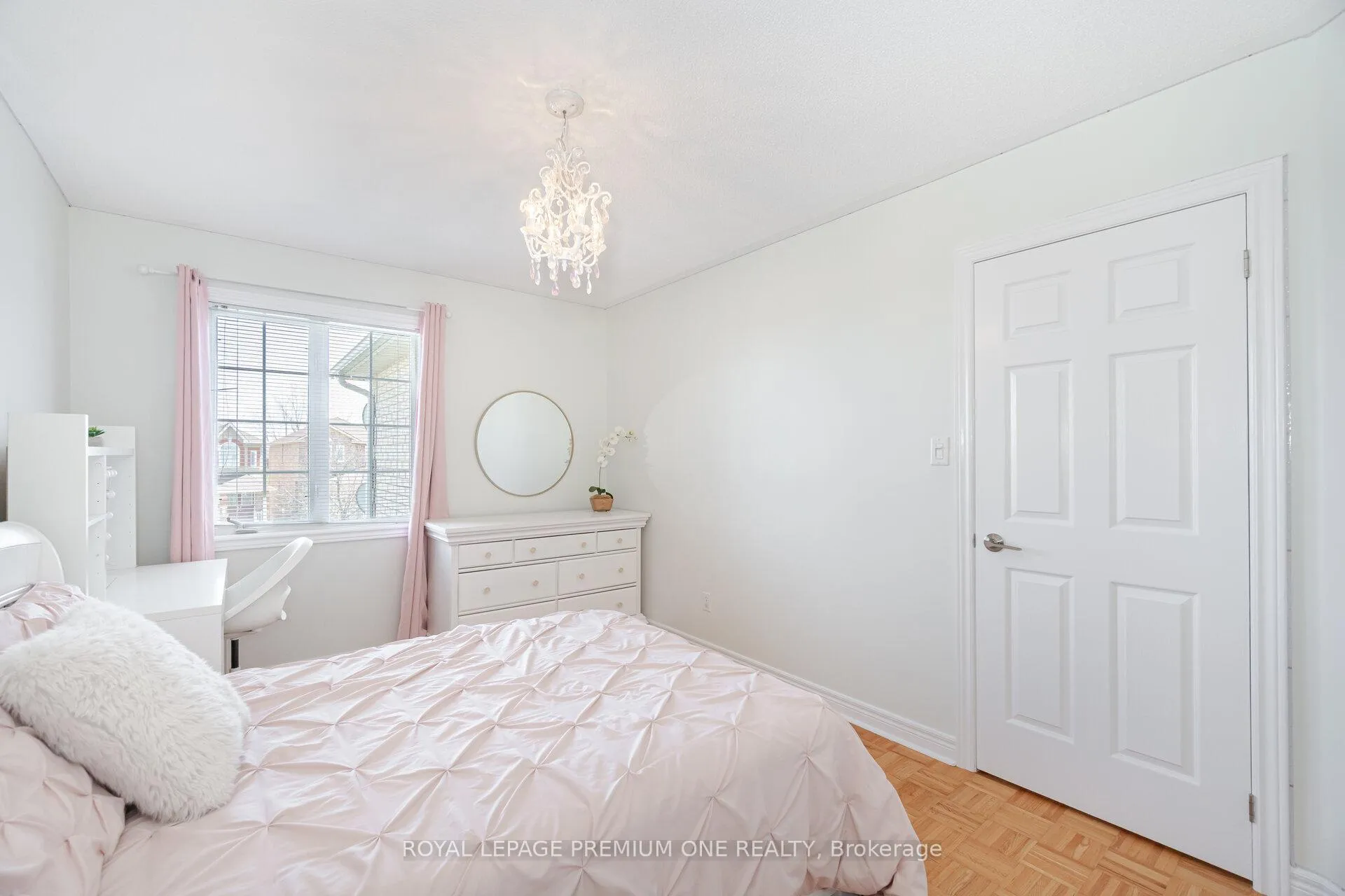 Photo 27 of 71 Archbury Circle, Caledon, Bolton East — HOMEH