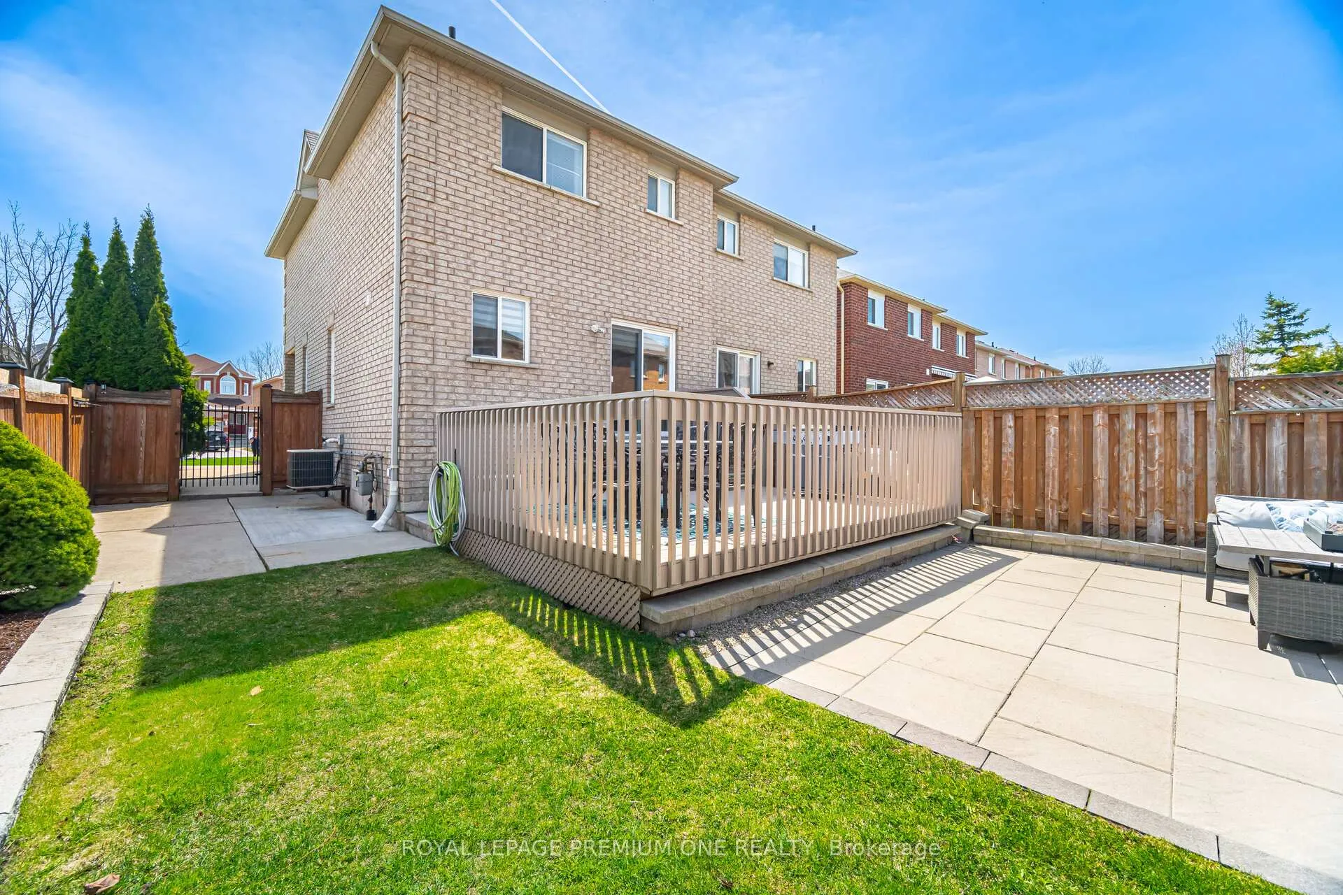 Photo 44 of 71 Archbury Circle, Caledon, Bolton East — HOMEH
