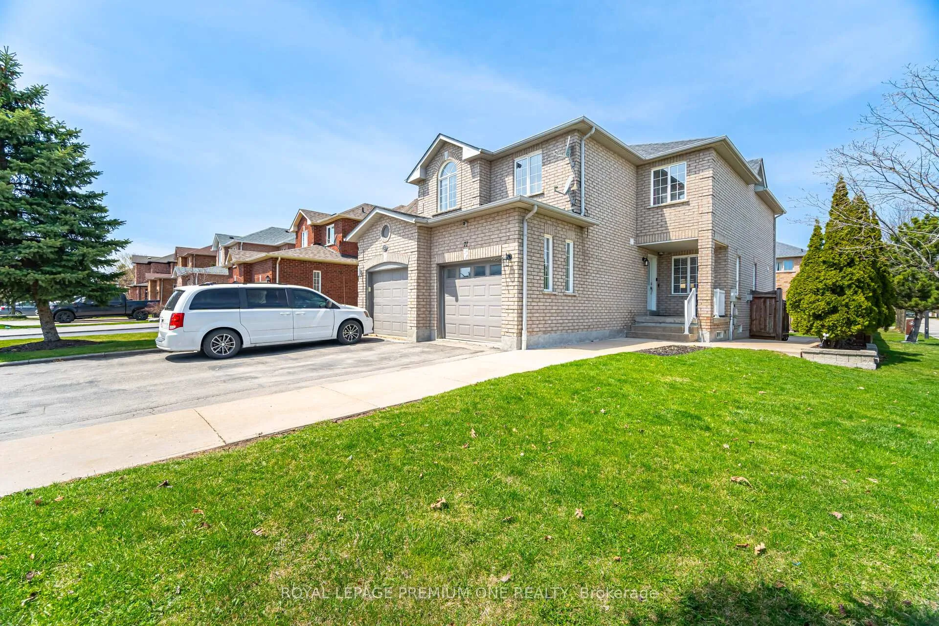 Photo 49 of 71 Archbury Circle, Caledon, Bolton East — HOMEH