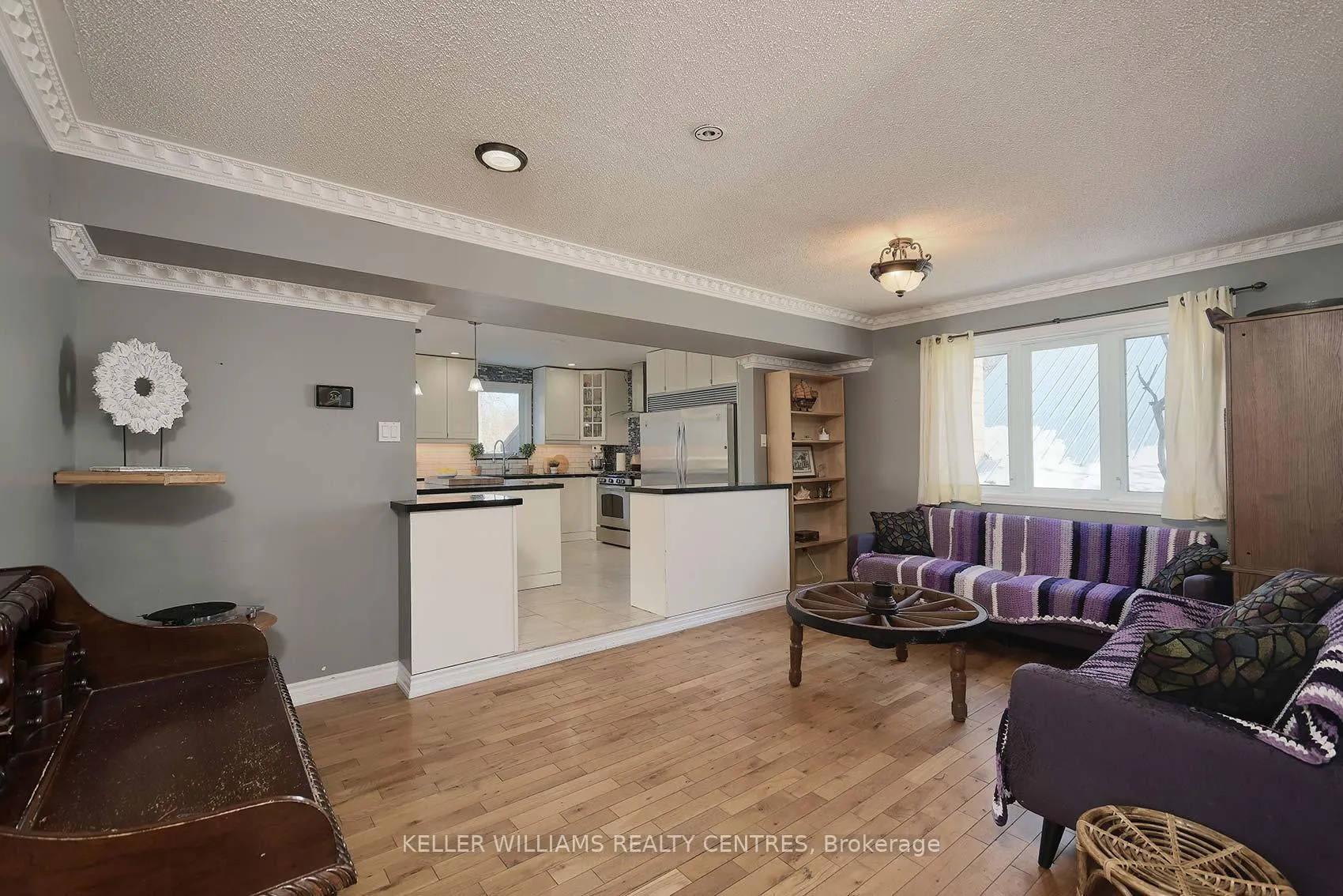 Photo 5 of 1076 Ewart Street, Innisfil, Rural Innisfil — HOMEH