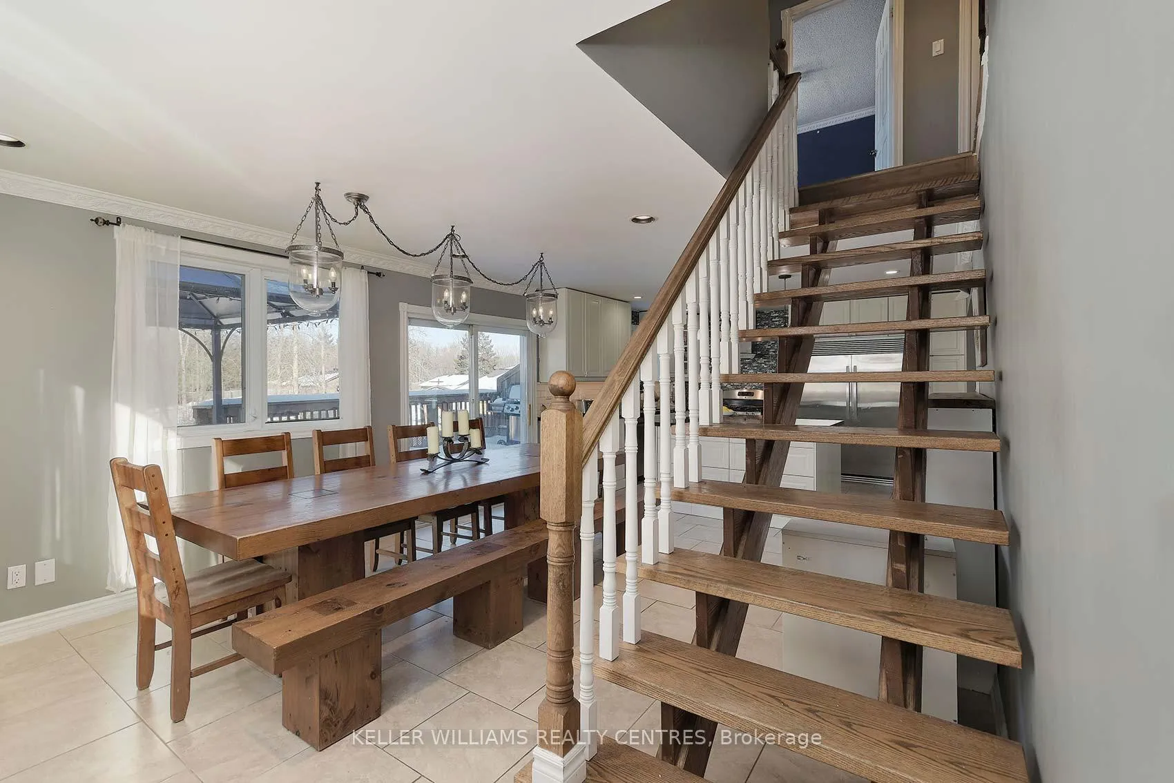 Photo 17 of 1076 Ewart Street, Innisfil, Rural Innisfil — HOMEH