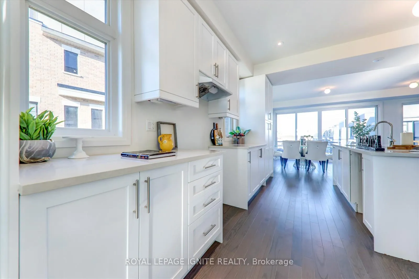 Photo 18 of 821 Port Darlington Road, Clarington, Bowmanville — HOMEH